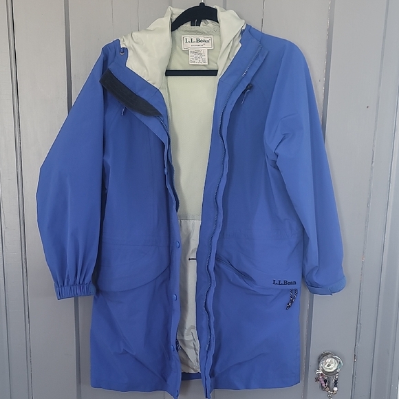 L.L. Bean Jackets & Blazers - LL Bean Stowaway Jacket PS